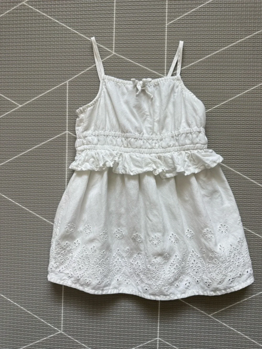 Old Navy|Baby girl white sleeveless summer dress in eyelet lace•Boho Sundress!